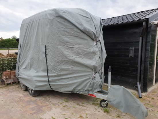Beschermhoes Paardentrailer, trailerhoes
